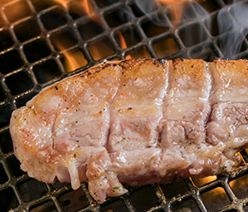 サムギョプサル焼きシーン